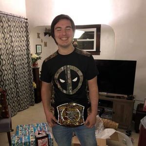 Meet your Posher, Dylan